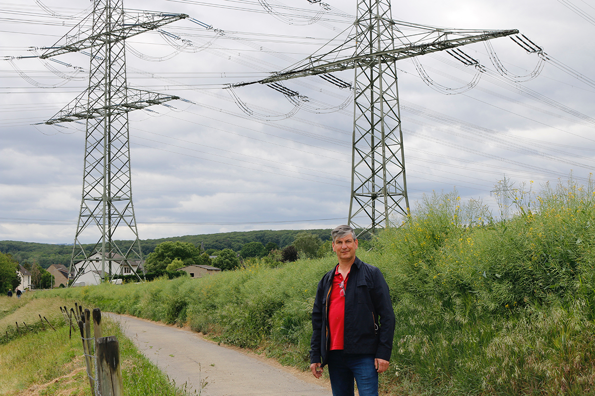 Ortsvorsteher Jügren Koffer initiierte mit den Freien Wählern Protestaktion gegen die geplante Ultranet Stromtrasse in Sinzig Franken